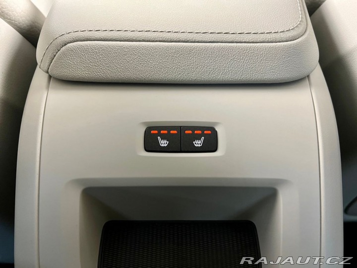 Volvo XC60 B5 AWD, KEYLESS, ACC 2022