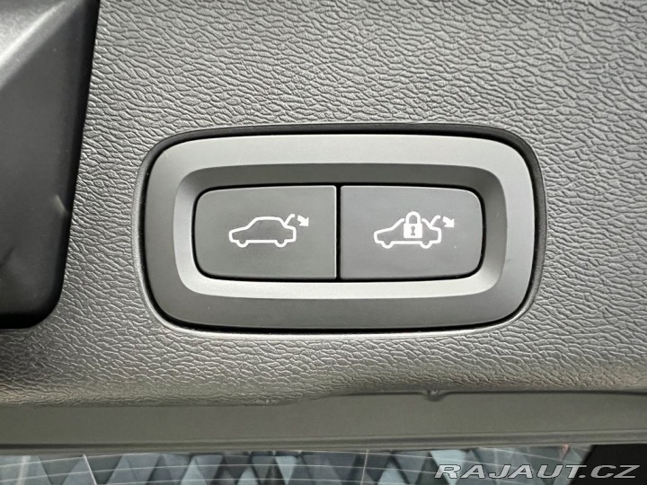 Volvo XC60 B5 AWD, KEYLESS, ACC 2022