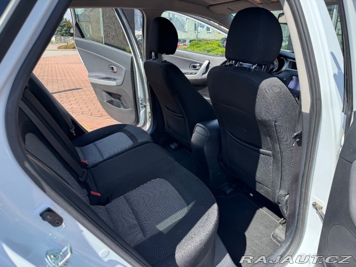 Kia Ceed 1,6 99kW, 1 majitel 1800