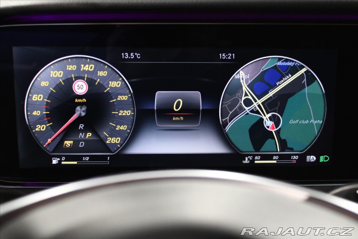 Mercedes-Benz E 400 4MATIC kupé AMG Line 2017