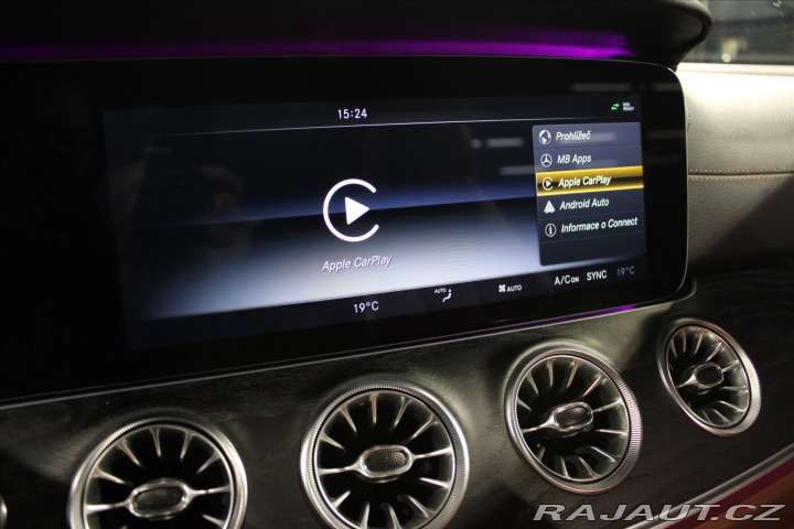 Mercedes-Benz E 400 4MATIC kupé AMG Line 2017