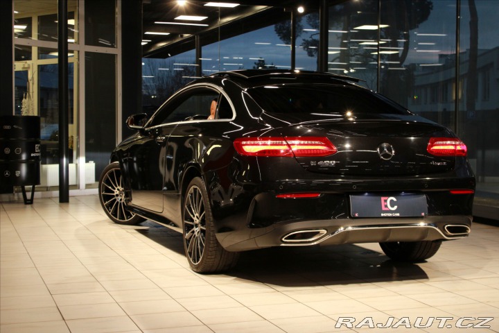 Mercedes-Benz E 400 4MATIC kupé AMG Line 2017