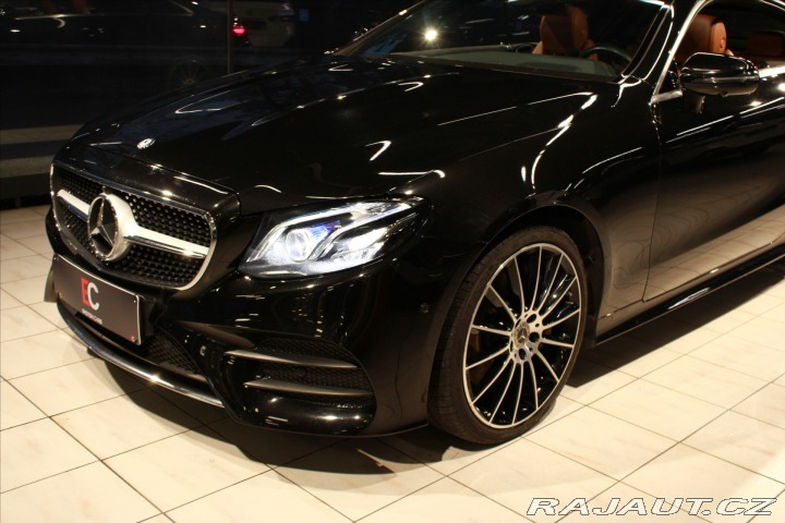 Mercedes-Benz E 400 4MATIC kupé AMG Line 2017