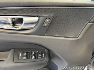 Volvo XC60 B5 2.0L 250+14 HPAT8 AWD 2025