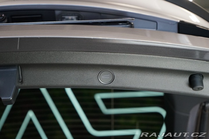 Tesla Model Y DUAL-MOTOR*PERFORMANCE* 2024