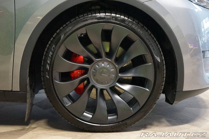 Tesla Model Y DUAL-MOTOR*PERFORMANCE* 2024