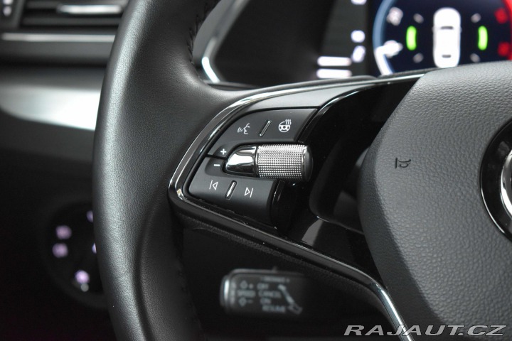 Škoda Superb 2.0 TDI REZERVACE 2023