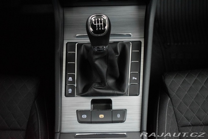 Škoda Superb 2.0 TDI REZERVACE 2023