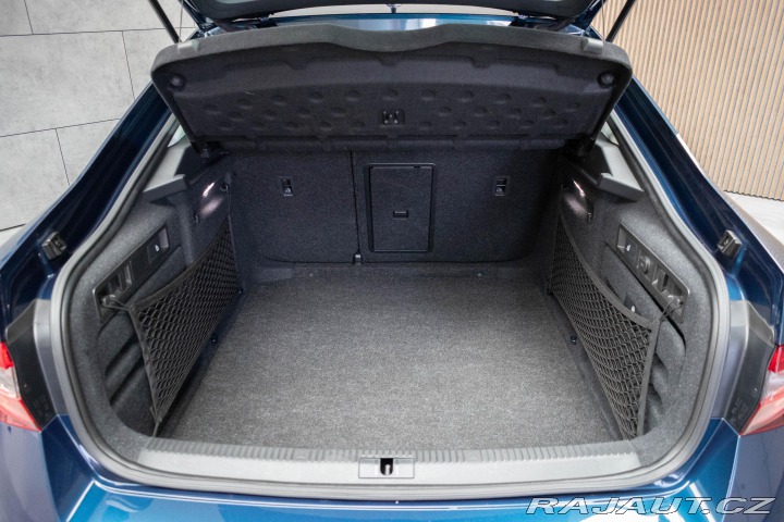 Škoda Superb 2.0 TDI REZERVACE 2023