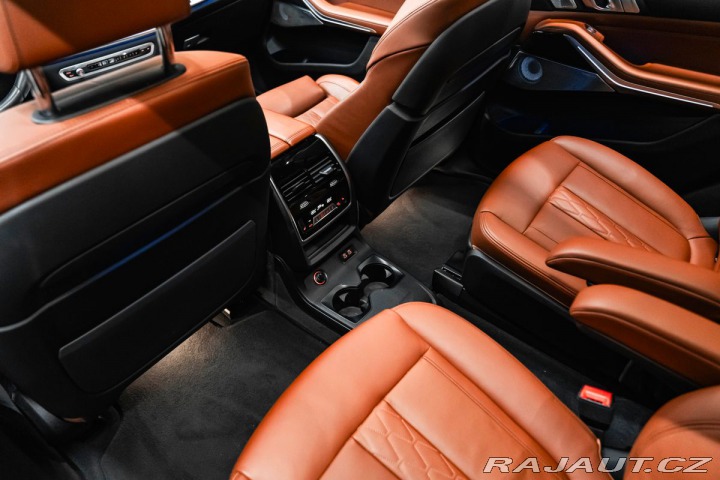 BMW X7 M50i, Bowers&Wilkins, 1800