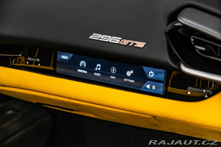 Ferrari 296 GTS Lift, Alcantara, AFS, 1800