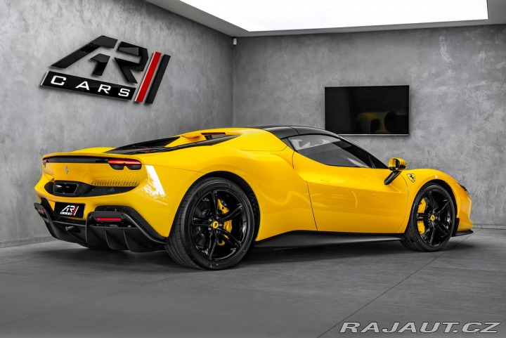 Ferrari 296 GTS Lift, Alcantara, AFS, 2025