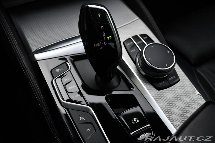 BMW 5 M550d xDrive H/K 1M ČR 2020