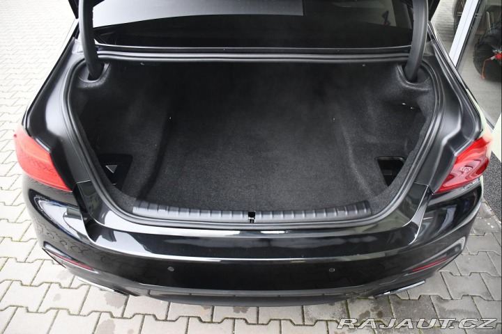 BMW 5 M550d xDrive H/K 1M ČR 2020