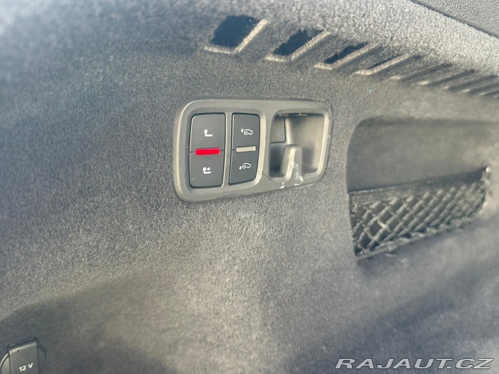 Audi Q8 3.0TDi,210KW,HYBRID,S-LIN 2020