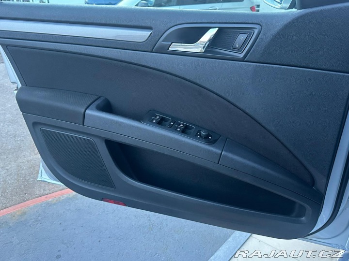 Škoda Superb 2.0TDi 103kW,2.Majitel,ČR 2014