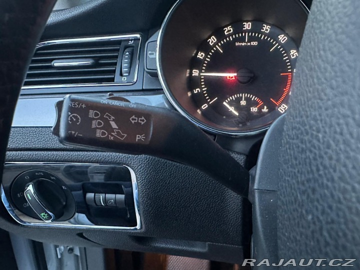 Škoda Superb 2.0TDi 103kW,2.Majitel,ČR 2014