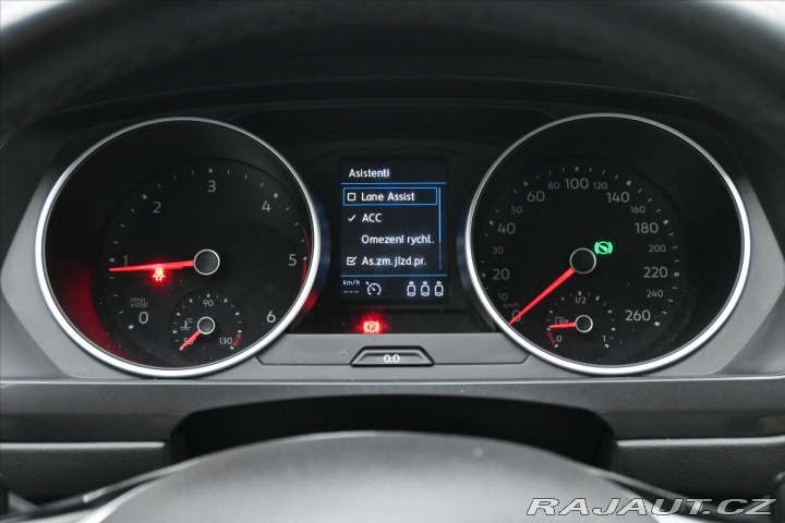 Volkswagen Tiguan 2,0 TDI 110kW DSG ACC Zár 2019