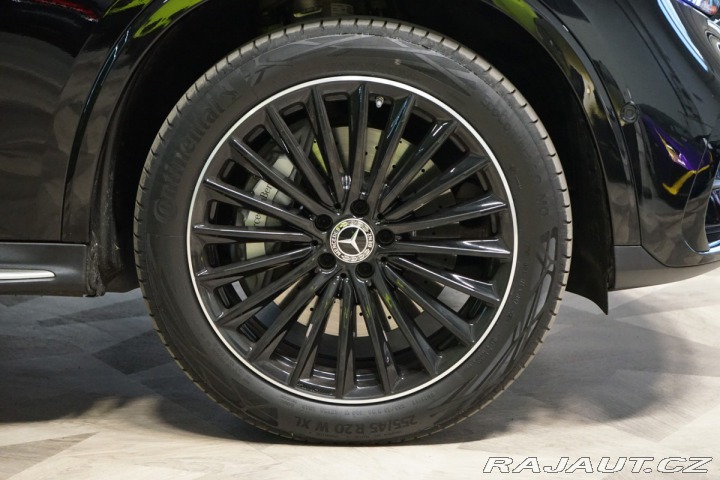 Mercedes-Benz GLC 300d*4M*VZDUCH*360*TAŽ*PA 2024