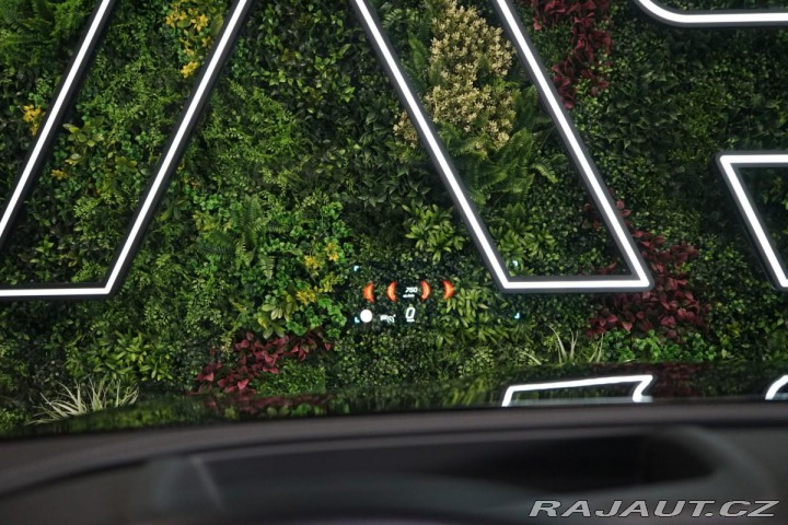 Mercedes-Benz GLC 300d*4M*VZDUCH*360*TAŽ*PA 2024