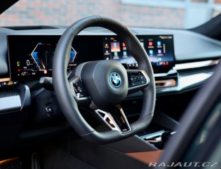 BMW 5 Touring 550e xDrive M S 2025