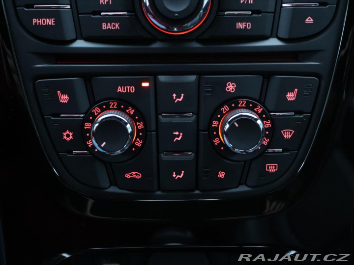 Opel Astra 2,0 T OPC 206kW Aut.klima 2014