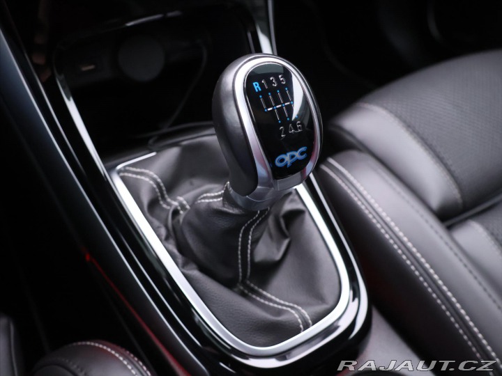 Opel Astra 2,0 T OPC 206kW Aut.klima 2014