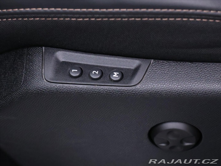 Peugeot 3008 1,2 e-THP 96kW Aut. GT Li 2017