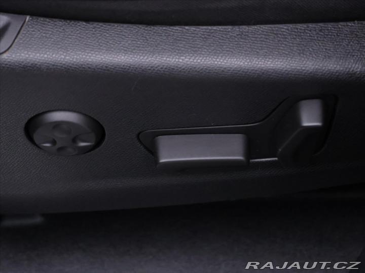 Peugeot 3008 1,2 e-THP 96kW Aut. GT Li 2017