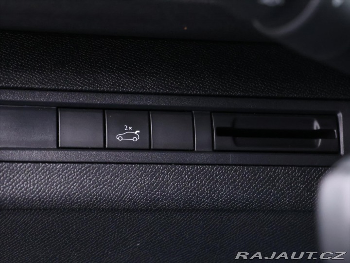 Peugeot 3008 1,2 e-THP 96kW Aut. GT Li 2017