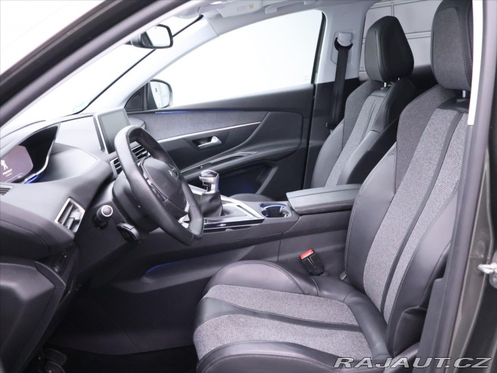 Peugeot 3008 1,2 PT 96kW Allure Pano 1 2017