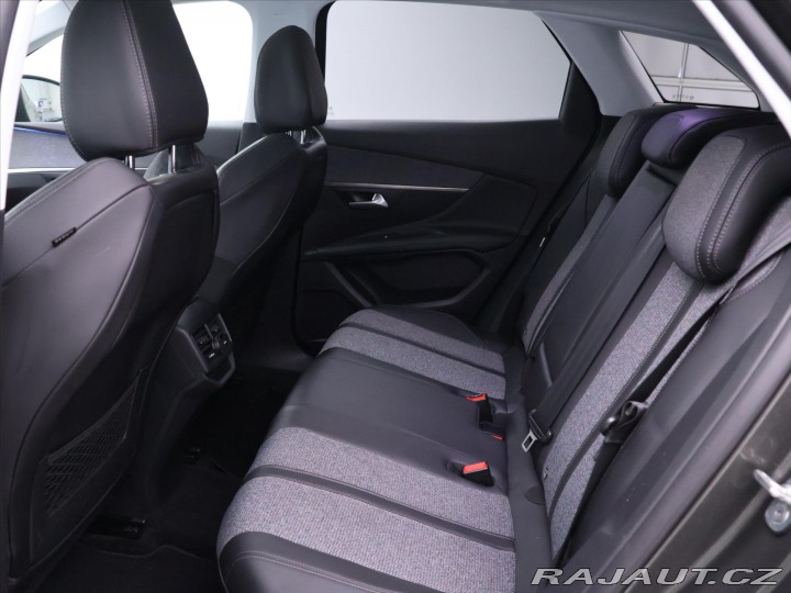 Peugeot 3008 1,2 PT 96kW Allure Pano 1 2017