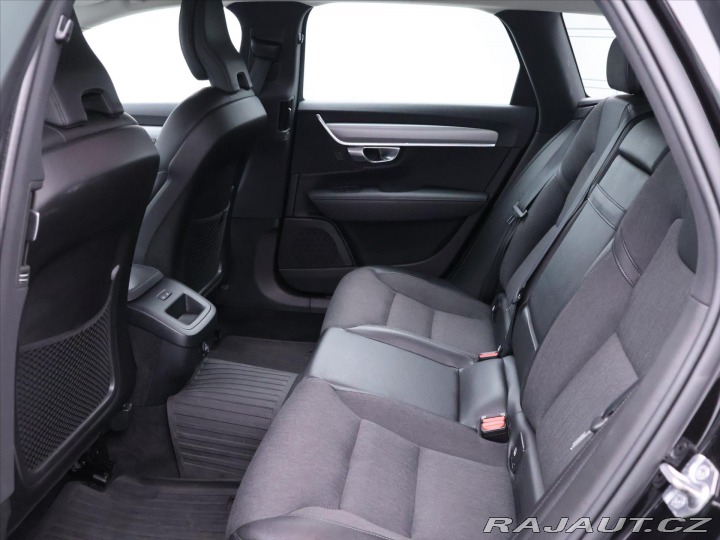 Volvo V90 2,0 D4 140kW Aut. AWD Mom 2020