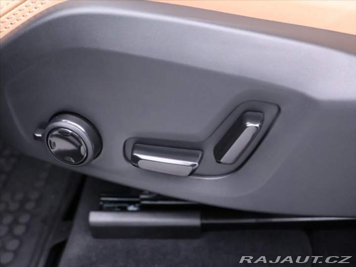 Volvo XC60 2,0 B5 AWD 184kw Ultra Da 2025