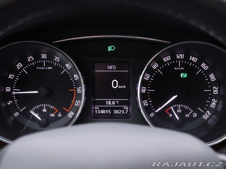 Škoda Superb 2,0 TDI 103kW DSG Eleganc 2014