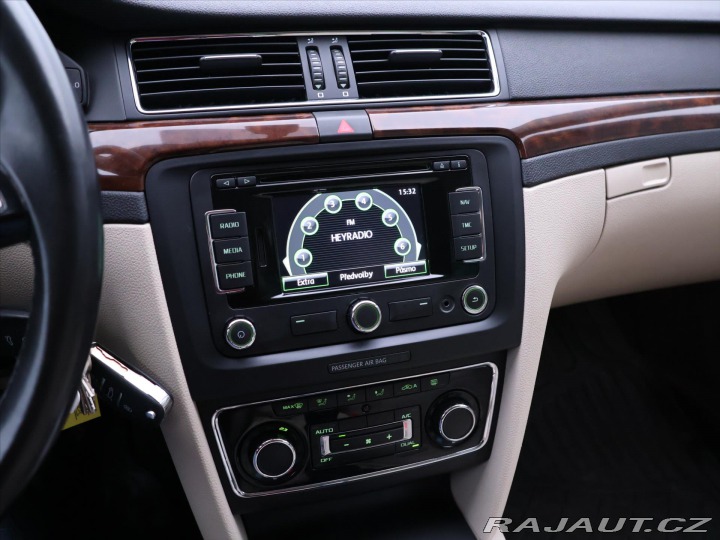 Škoda Superb 2,0 TDI 103kW DSG Eleganc 2014