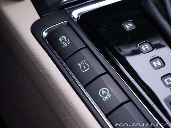 Škoda Superb 2,0 TDI 103kW DSG Eleganc 2014