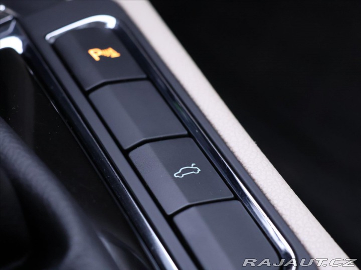 Škoda Superb 2,0 TDI 103kW DSG Eleganc 2014