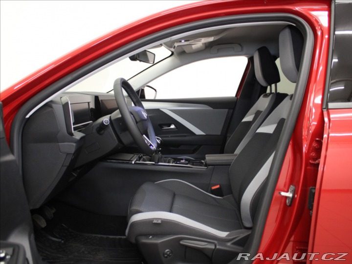 Opel Astra 1,2 T 81kW Eleg. 7 800km! 2025