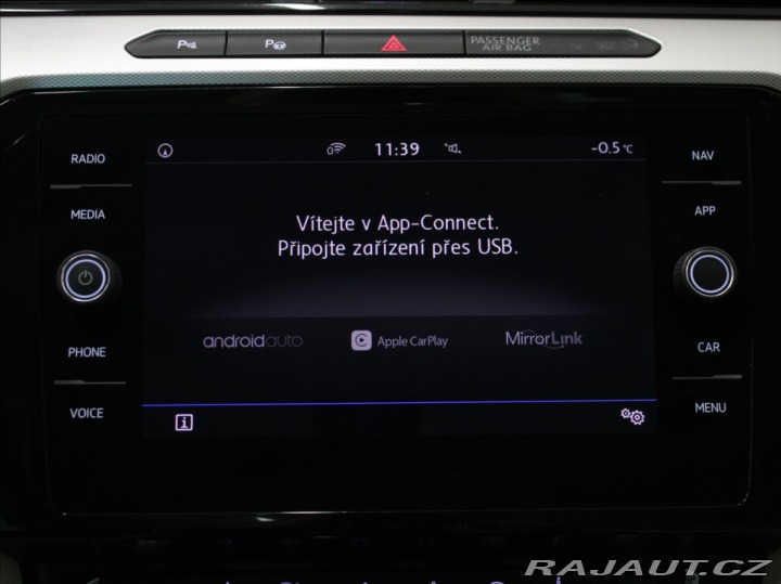 Volkswagen Passat 2,0 TDi 110kW MT R-Line P 2017