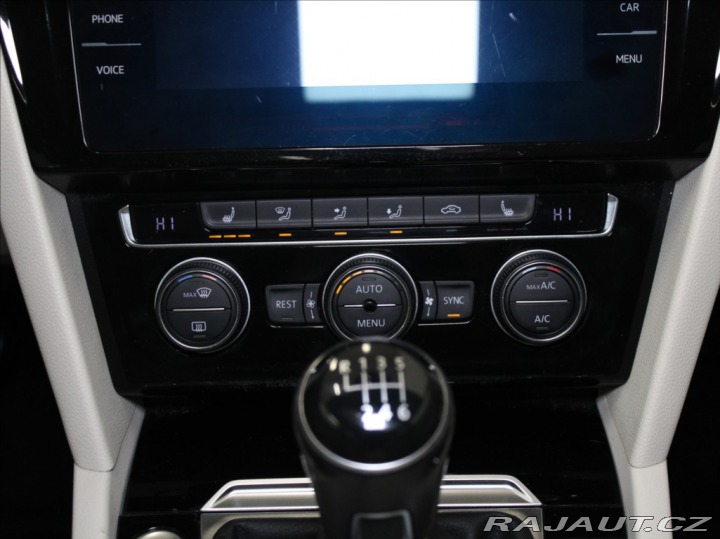 Volkswagen Passat 2,0 TDi 110kW MT R-Line P 2017