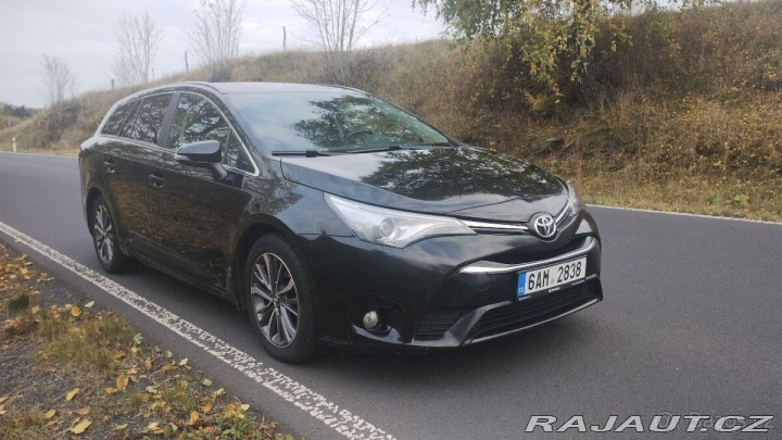 Toyota Avensis 2,0 D4D, kombi, ČR 2017