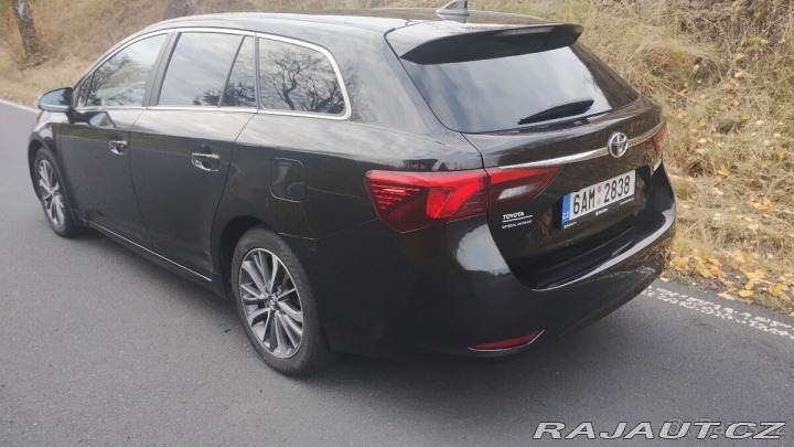 Toyota Avensis 2,0 D4D, kombi, ČR 2017