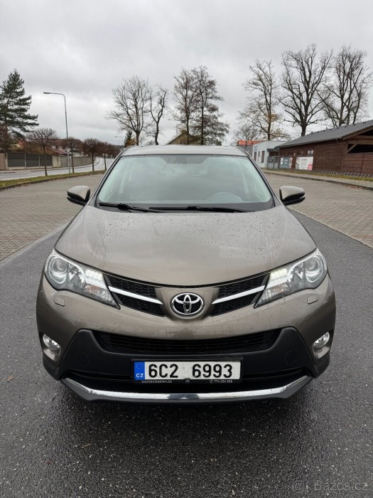 Toyota RAV4 2,2   D 110kW 4x4 ČR PŮVO