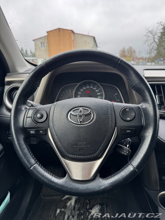 Toyota RAV4 2,2   D 110kW 4x4 ČR PŮVO 2013