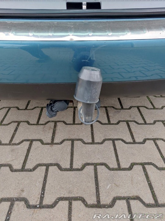 Volkswagen Touran 2,0 Sedmimístný +Tažné 2005