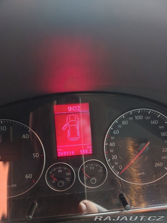 Volkswagen Touran 2,0 Sedmimístný +Tažné 2005