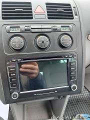 Volkswagen Touran 2,0 Sedmimístný +Tažné 2005