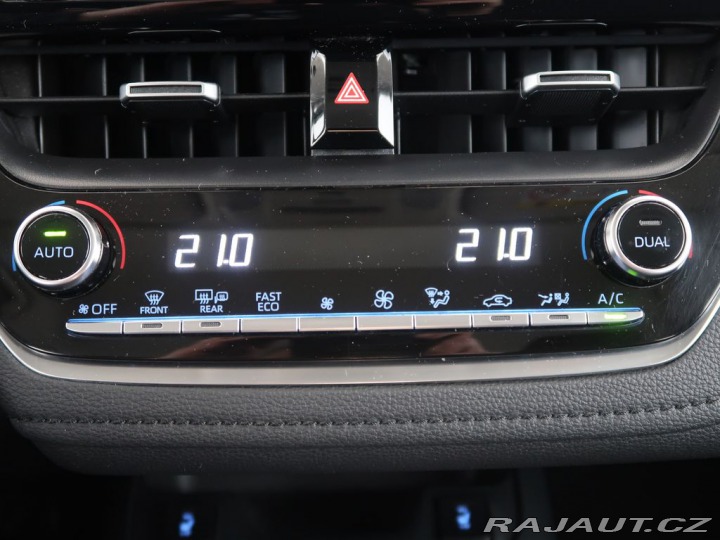 Toyota Corolla 1.8Hybrid,CZ,1Maj,Comfort 2022