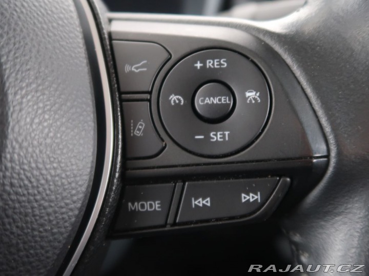 Toyota Corolla 1.8Hybrid,CZ,1Maj,Comfort 2022